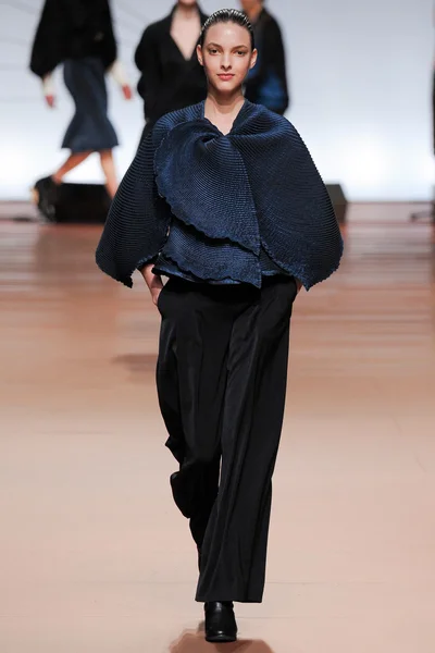 Look 34